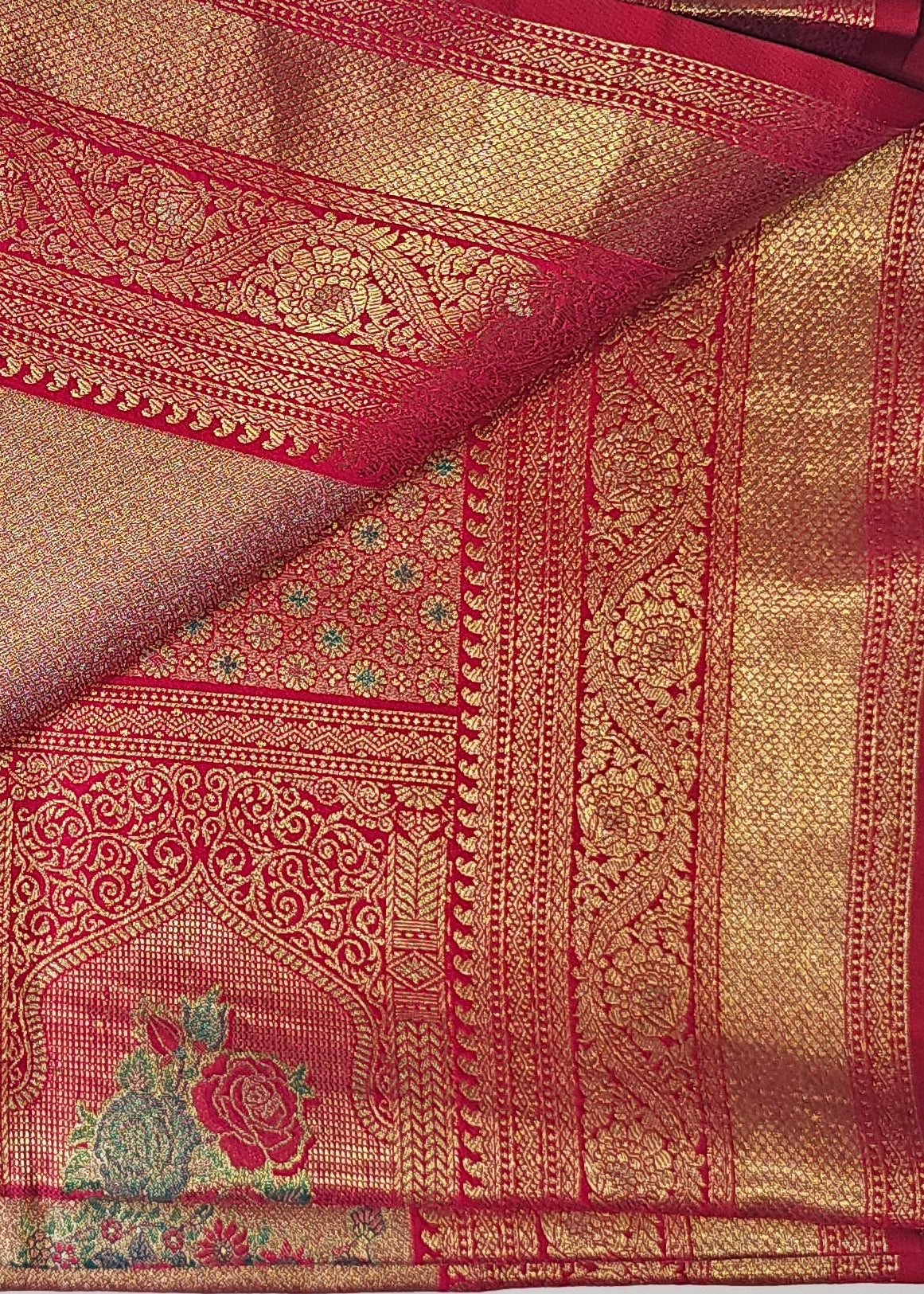 Silk Zari Border Pallu with Rose Buti Saree