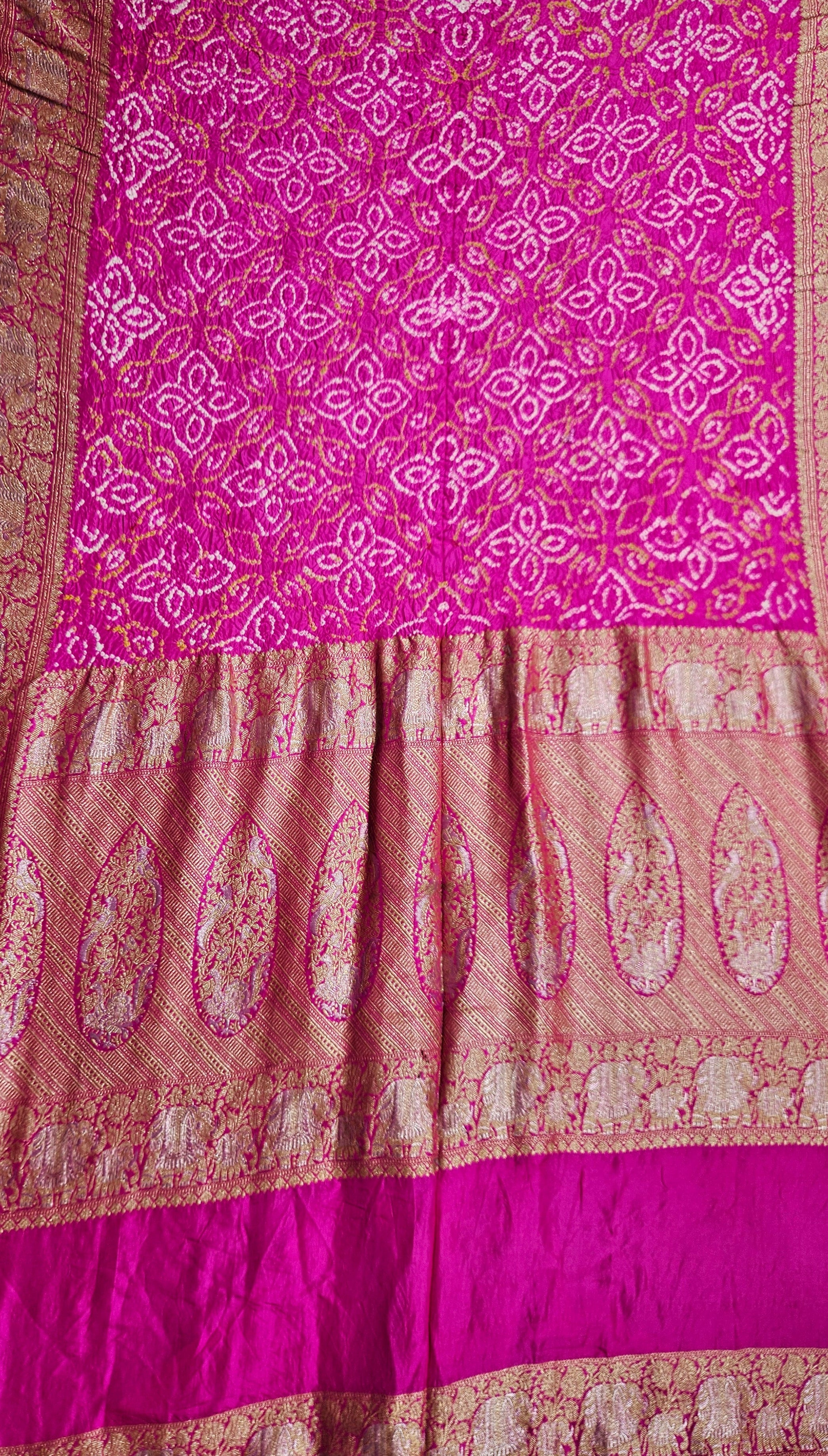 Kadwa Handloom Elegant Pink Bandhani Saree