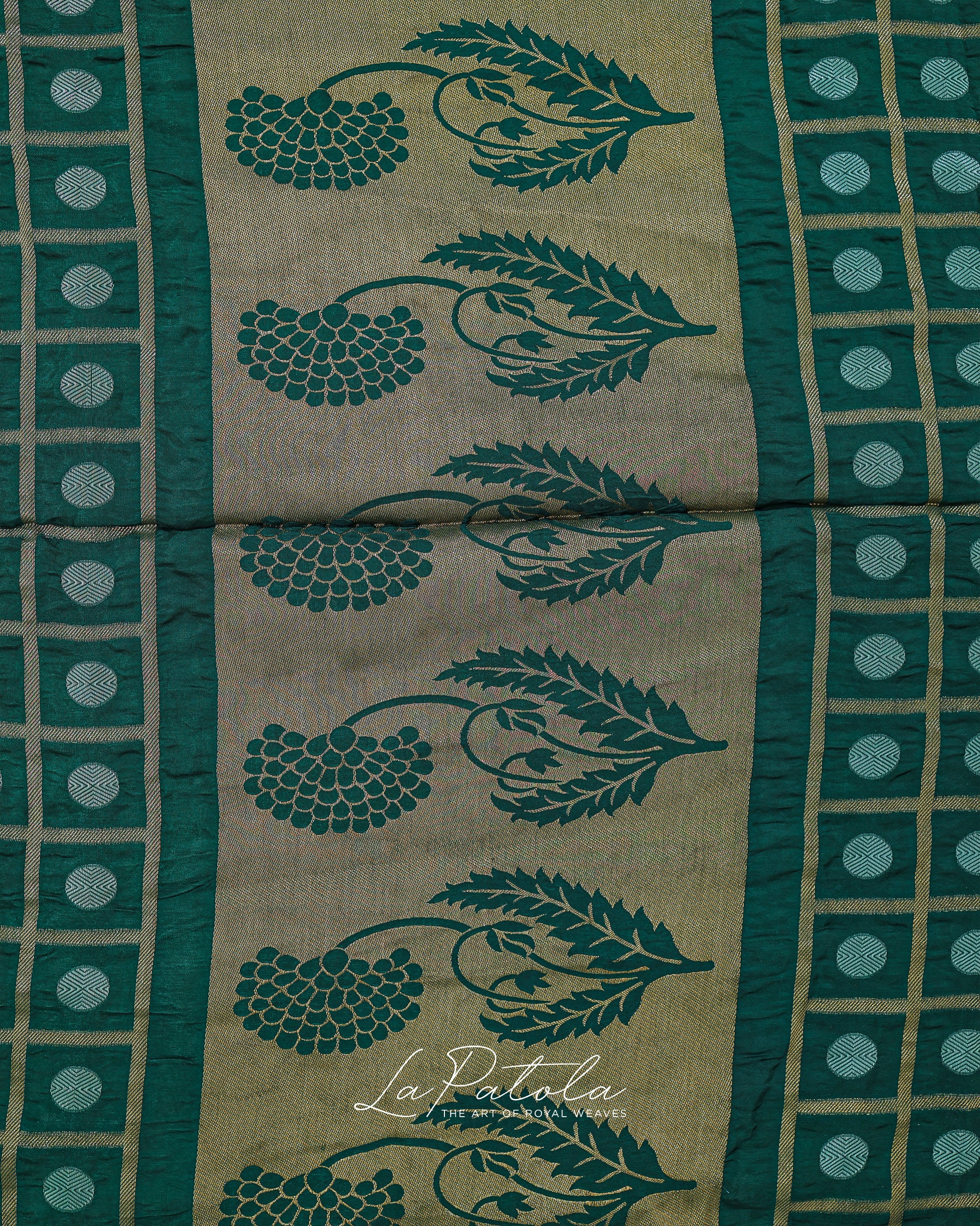 Bottle Green Paisley Pallu Bandhej Saree