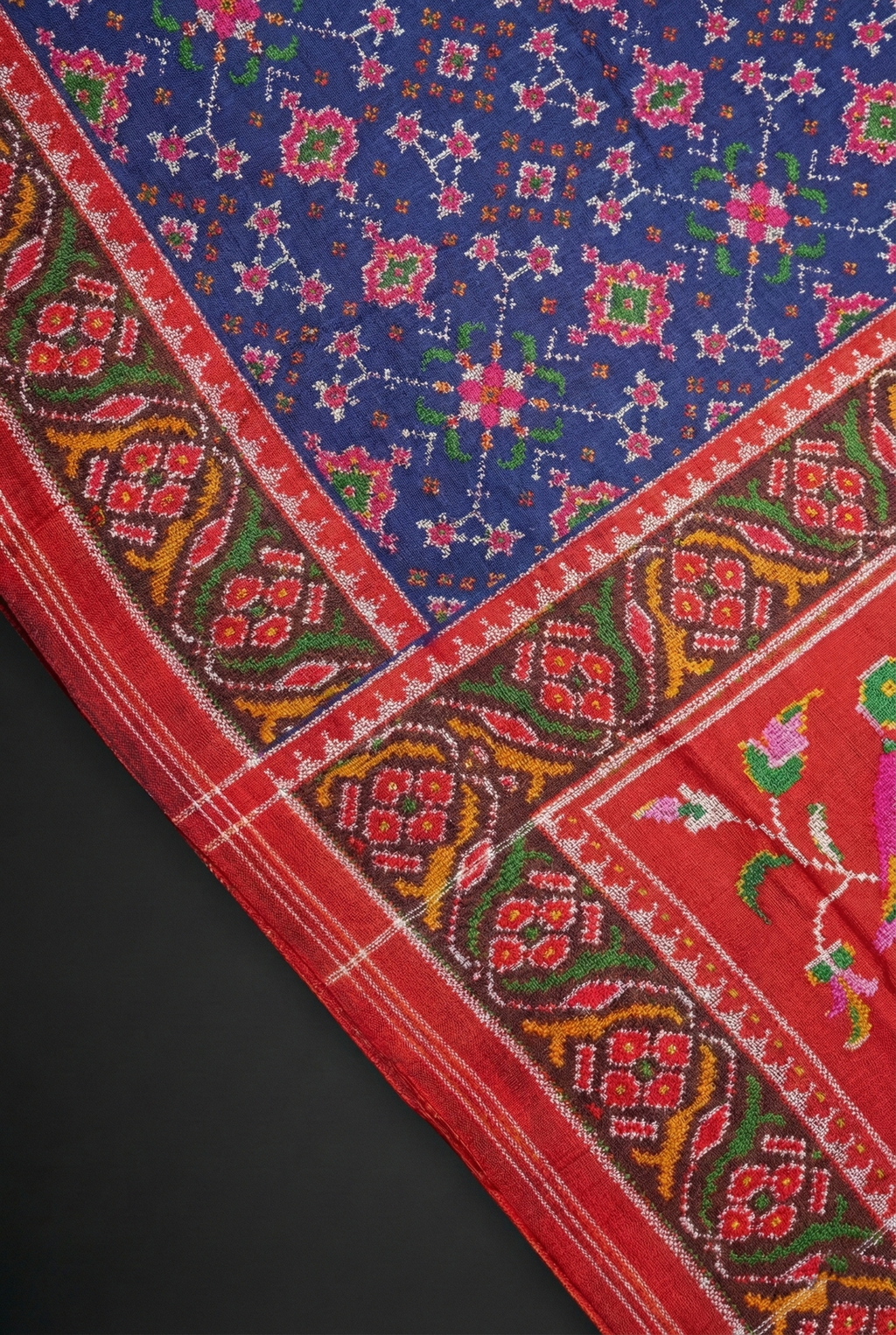 Twill Pure Navratna Patola Silk Saree - Navratna (multi-motif)