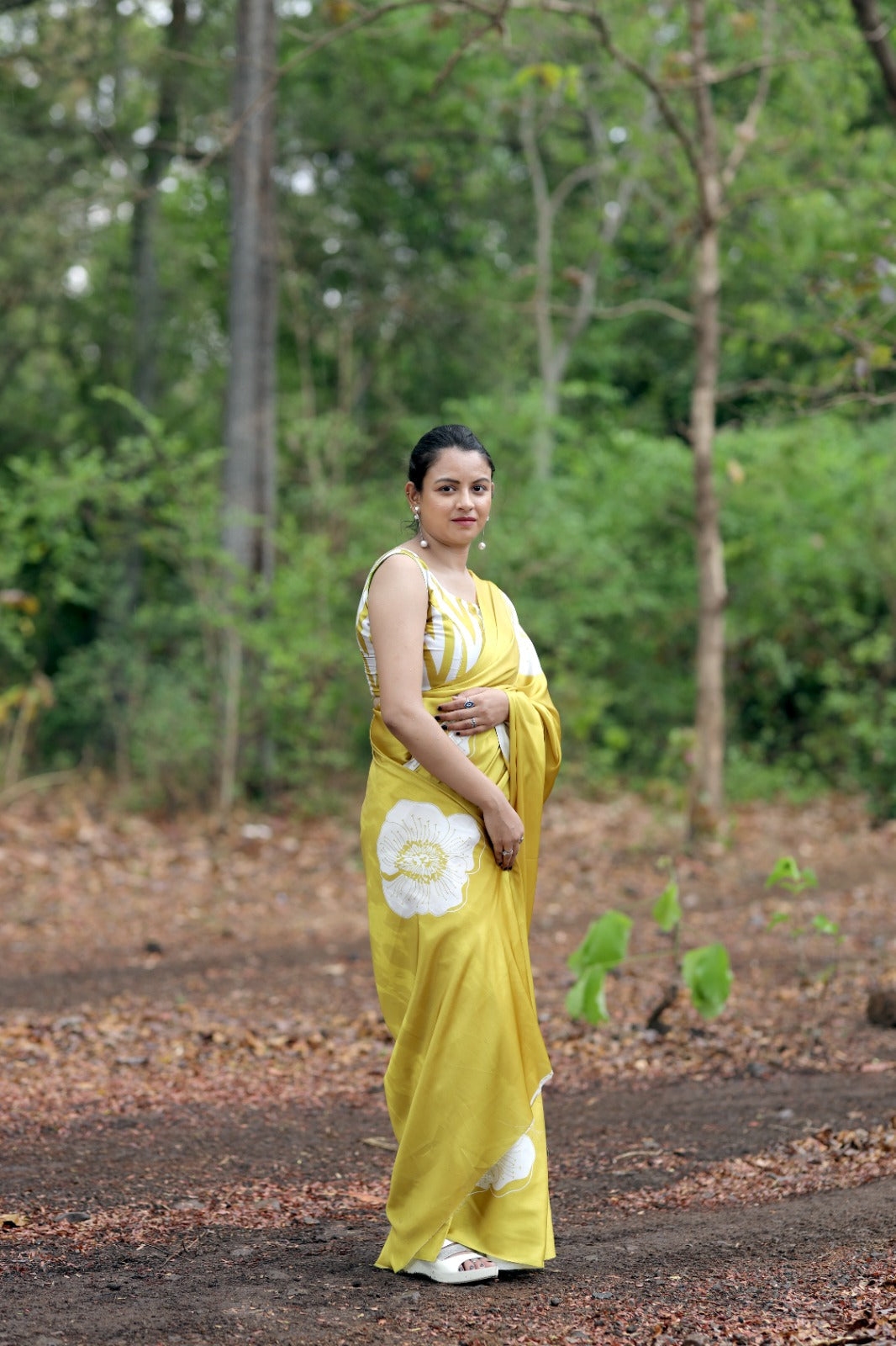 Satin Saree with Oversized White Floral Digital Print  Original Japan Satin (Devsena satin)