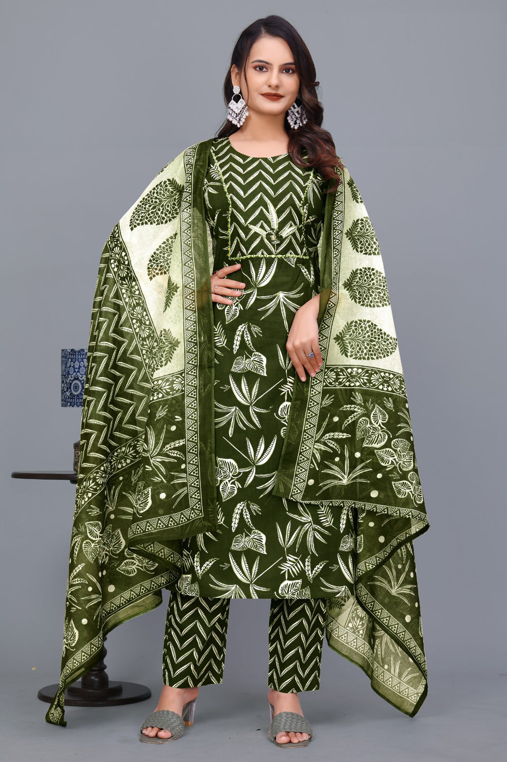 Dark Green Poplin Zari Embroidered Neck Work 3-Piece Kurta Set with Dupatta