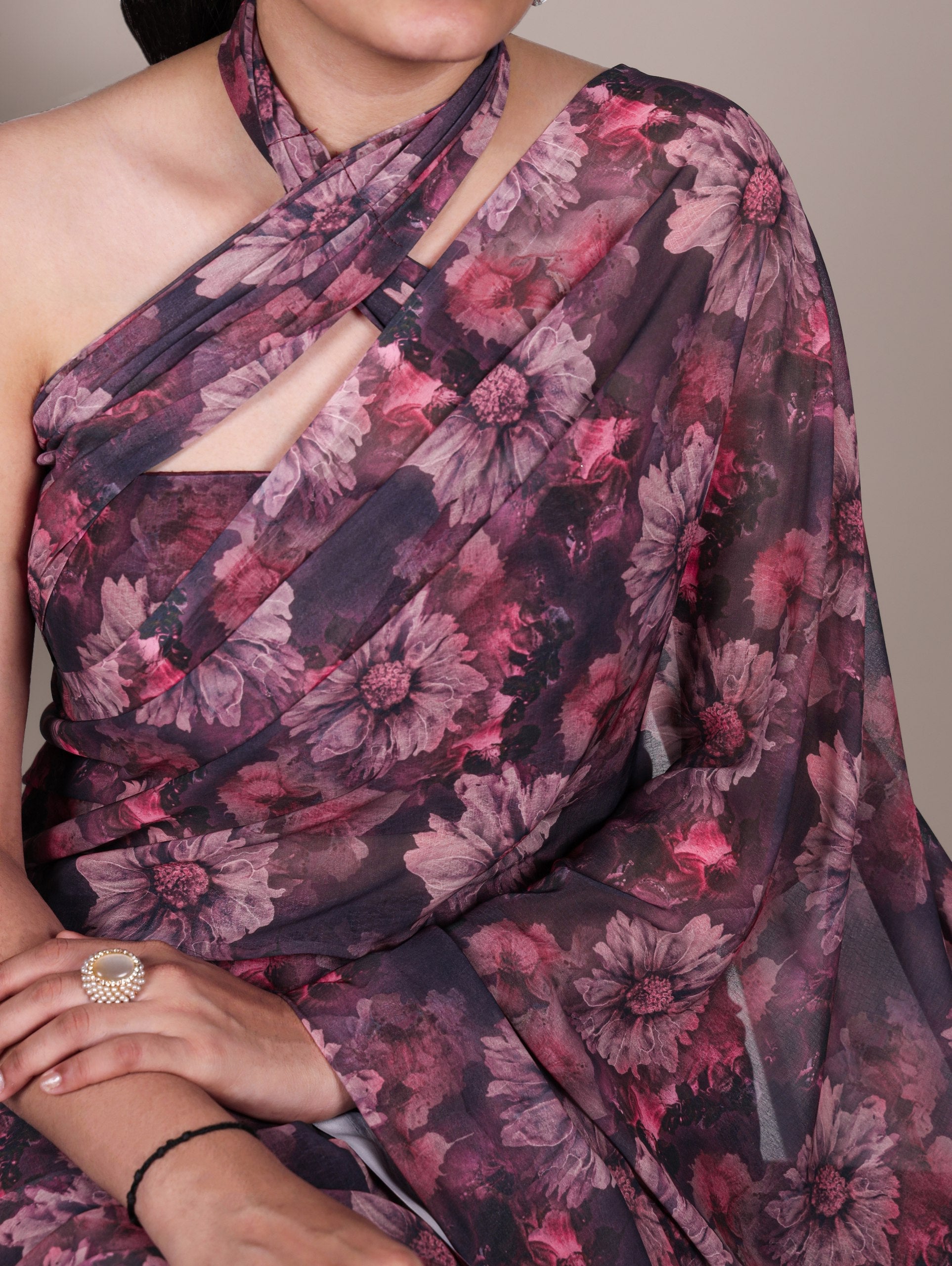 Trendy Floral Print Saree