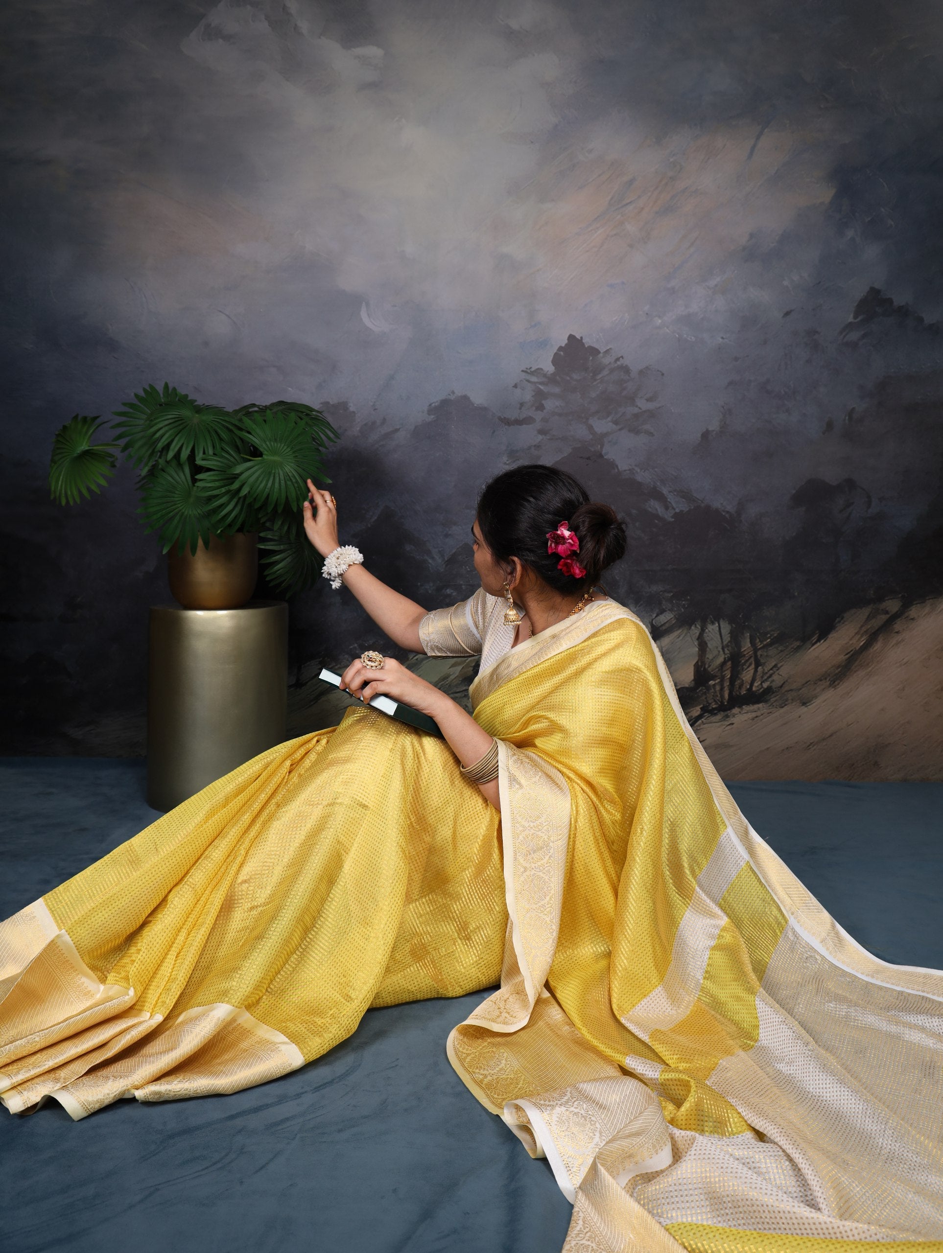 Zari Weaving Work Jacquard Chex.