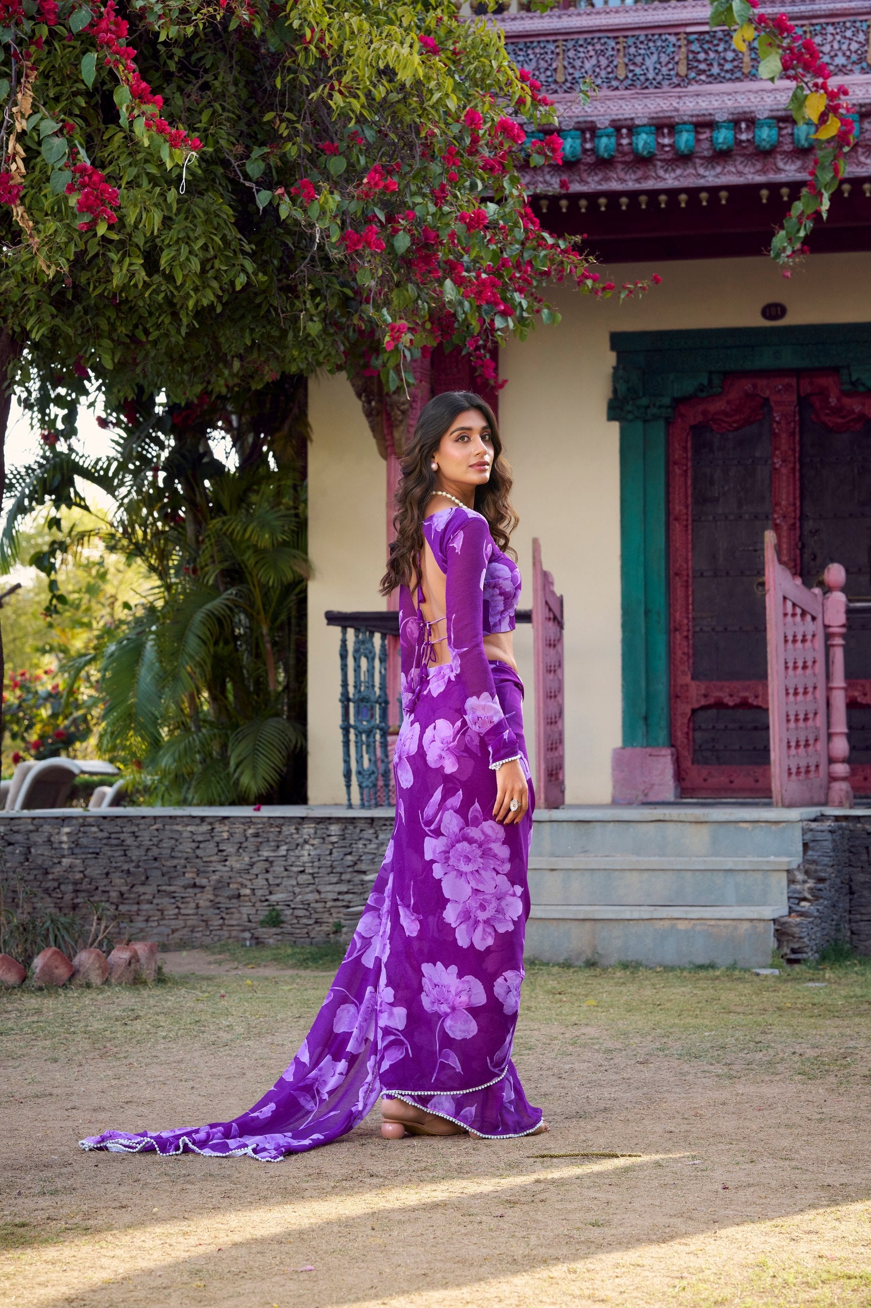 Luxurios Chiffon Foral Printed Pearl Lace Border